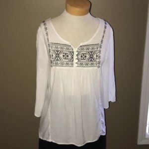 Live and Let Live 🌹🌹🌹XL White BoHo top